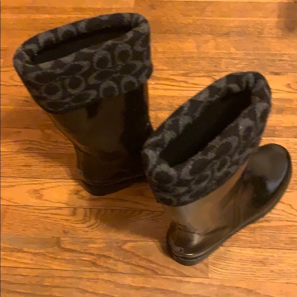 rain boots size 10